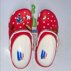 CROCS Sonic the Hedgehog men’s size 10, women’s size 12